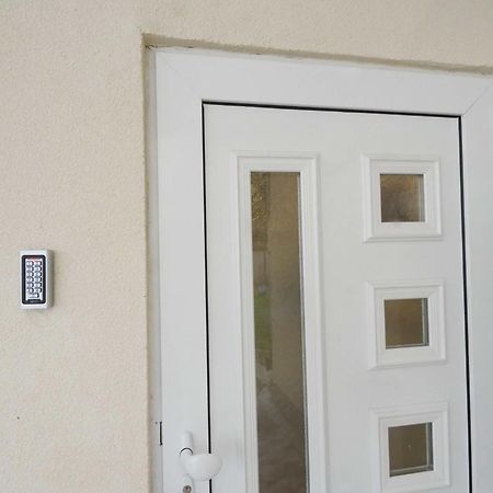 Ferienwohnung Galerija Marshal Belgrad Exterior foto